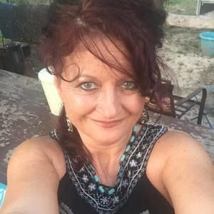 Meet your Posher, Val